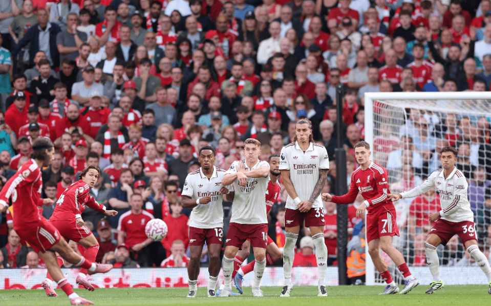 法媒：巴黎FC想签下坎特，他与吉达联合的合同仅剩不到一年